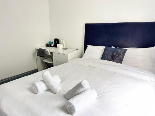 The Dome : photo 5 de la chambre chambre double standard avec salle de bains commune