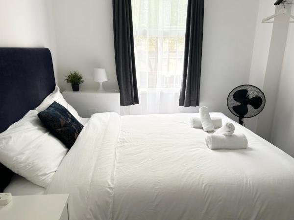 The Dome : photo 7 de la chambre chambre double standard avec salle de bains commune