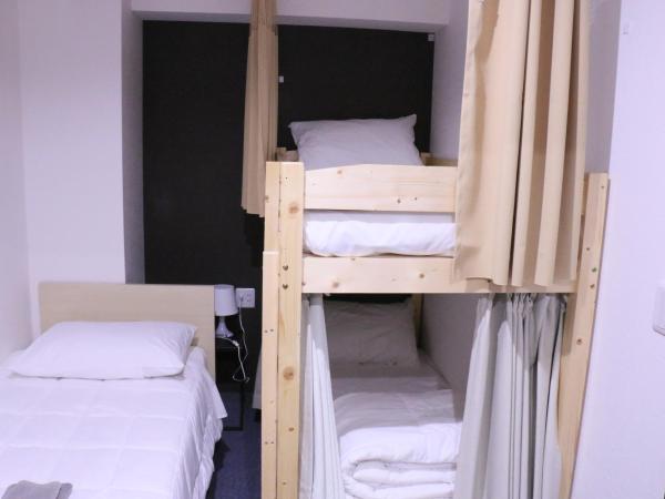 Hotel Links Dobutsuenmae : photo 2 de la chambre chambre triple avec douche