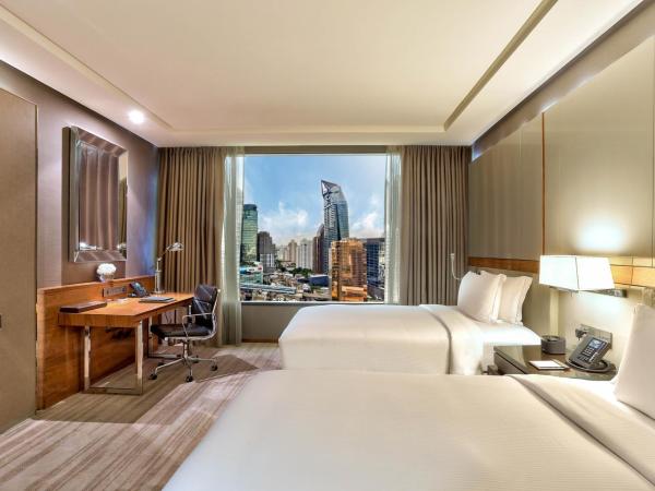 Hilton Sukhumvit Bangkok : photo 3 de la chambre chambre lits jumeaux de luxe premium