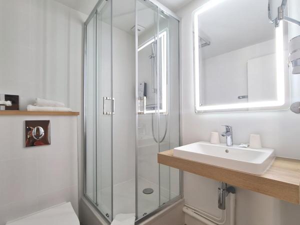 Kyriad Vannes Centre Ville : photo 6 de la chambre chambre double