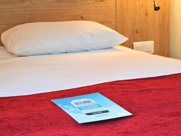 Kyriad Vannes Centre Ville : photo 1 de la chambre chambre double