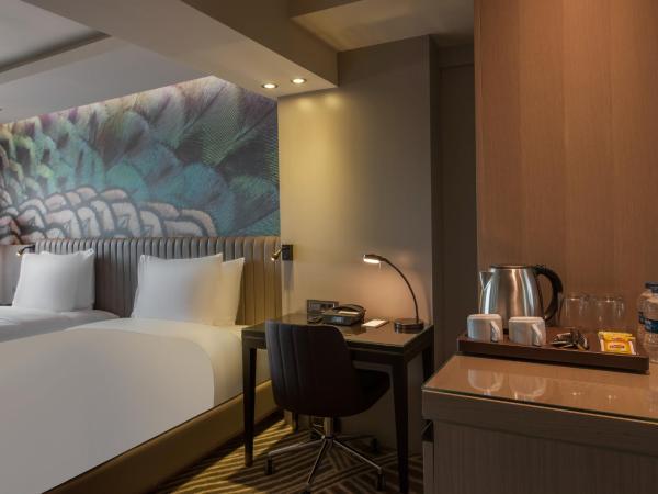 DoubleTree by Hilton Istanbul - Sirkeci : photo 6 de la chambre chambre lits jumeaux