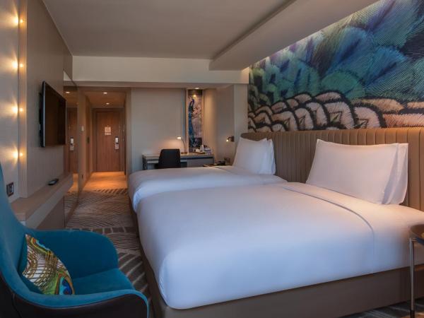 DoubleTree by Hilton Istanbul - Sirkeci : photo 5 de la chambre chambre lits jumeaux
