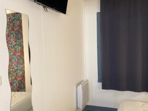 FASTHOTEL A Dijon : photo 8 de la chambre chambre lits jumeaux