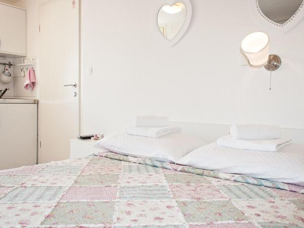 Guest House Babina - Apartments King & Queen : photo 7 de la chambre chambre double