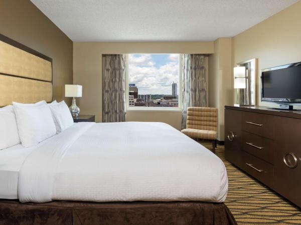 DoubleTree Suites by Hilton Hotel Austin : photo 3 de la chambre suite lit king-size - accessible aux personnes à mobilité réduite - non-fumeurs