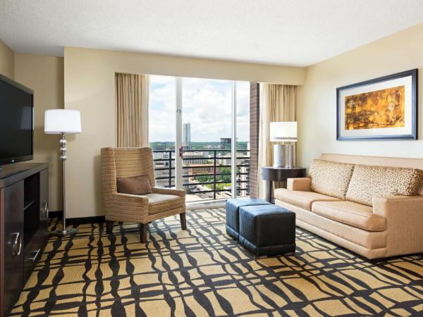 DoubleTree Suites by Hilton Hotel Austin : photo 3 de la chambre suite deluxe avec lit king-size