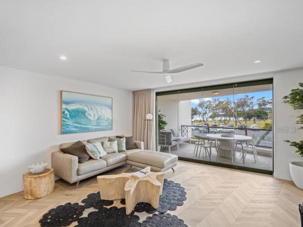 Bay Royal Apartments : photo 9 de la chambre superior two-bedroom apartment with balcony (apt 12)