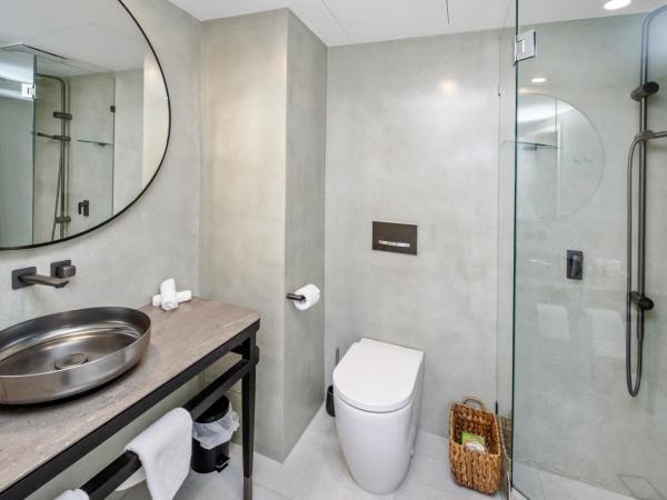 Bay Royal Apartments : photo 6 de la chambre superior two-bedroom apartment with balcony (apt 11)