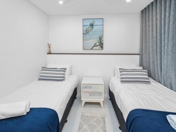 Bay Royal Apartments : photo 1 de la chambre superior two-bedroom apartment with balcony (apt 11)