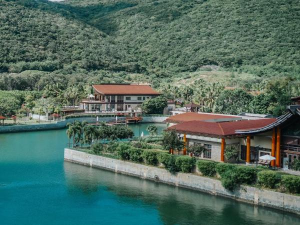 The St. Regis Sanya Yalong Bay Resort : photo 5 de la chambre king room with balcony and island view