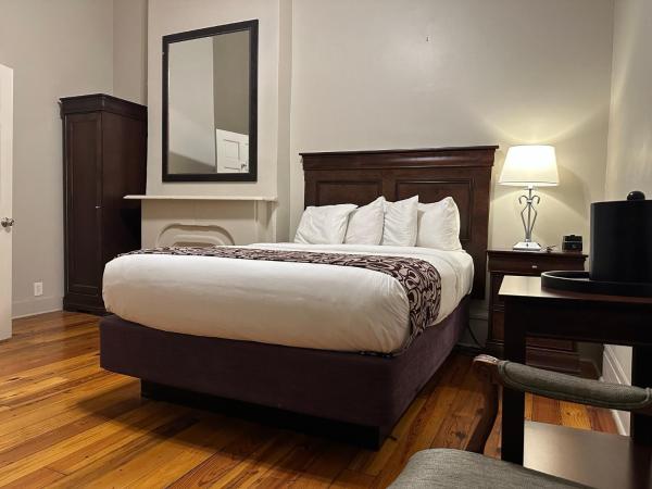 Inn on St. Ann, a French Quarter Guest Houses Property : photo 2 de la chambre chambre lit queen-size deluxe