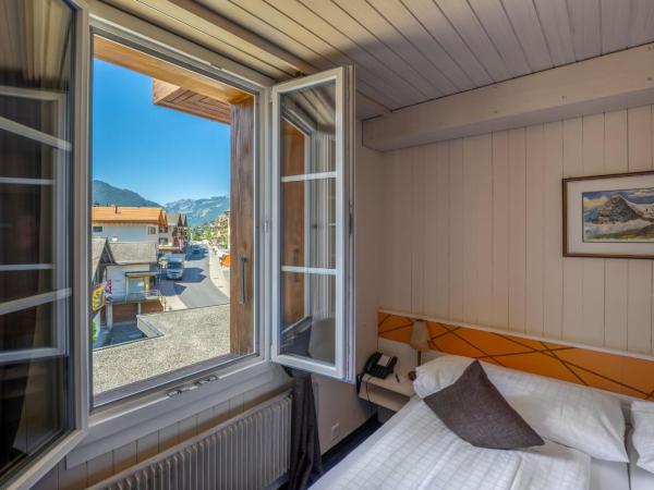 Hotel Spinne Grindelwald : photo 2 de la chambre chambre double Économique