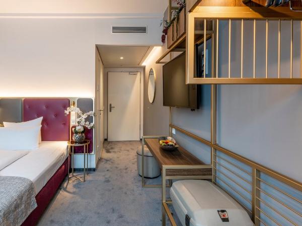 PLAZA Premium München : photo 3 de la chambre chambre simple premium