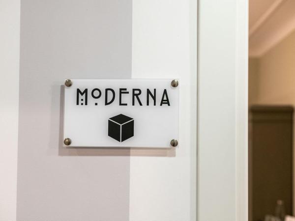 La Piazzetta Rooms & Apartments : photo 10 de la chambre chambre double ou lits jumeaux avec salle de bains privative externe