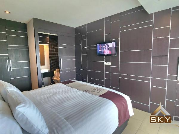 Sky dome resotel - โรงแรมสกายโดม รีโซเทล : photo 5 de la chambre suite avec baignoire spa
