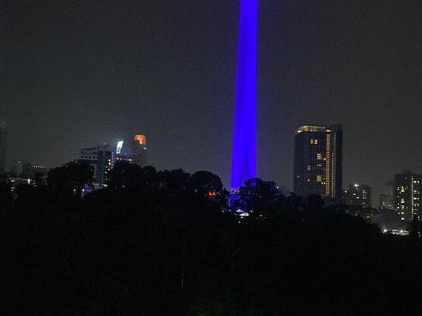 Studio with balcony : photo 3 de la chambre suite