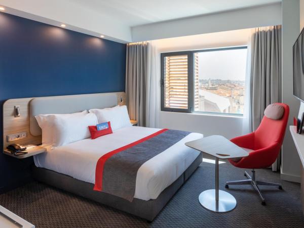 Holiday Inn Express Porto City Centre, an IHG Hotel : photo 1 de la chambre chambre double standard