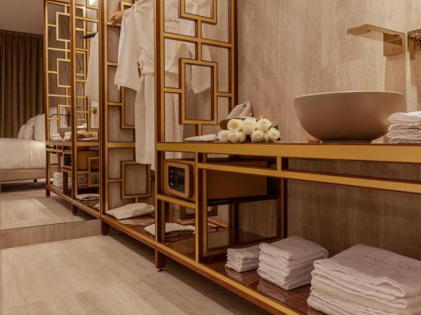 Wine & Books Lisboa Hotel : photo 5 de la chambre chambre lit king-size supérieure