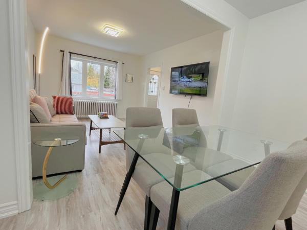 2B with parking, 10km to Toronto downtown : photo 5 de la chambre maison 2 chambres