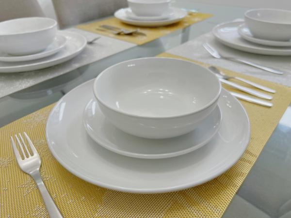 2B with parking, 10km to Toronto downtown : photo 9 de la chambre maison 2 chambres