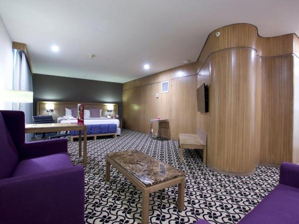Crowne Plaza Hotel Mexico City North-Tlalnepantla, an IHG Hotel : photo 8 de la chambre suite junior lit king-size