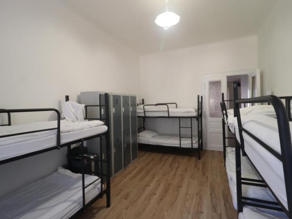 HOSTEL FORUM PRAGUE : photo 6 de la chambre lit dans dortoir mixte de 8 lits