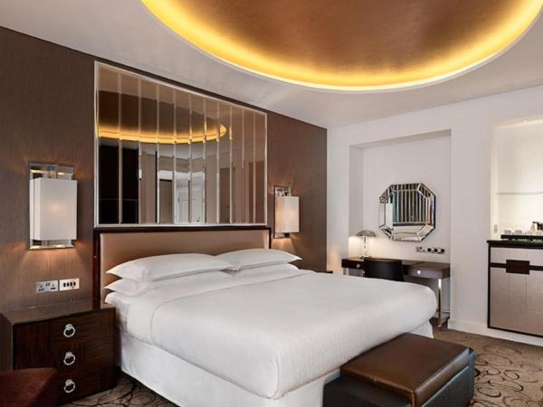 Sheraton Grand London Park Lane : photo 8 de la chambre chambre club lit queen-size - accès au salon club