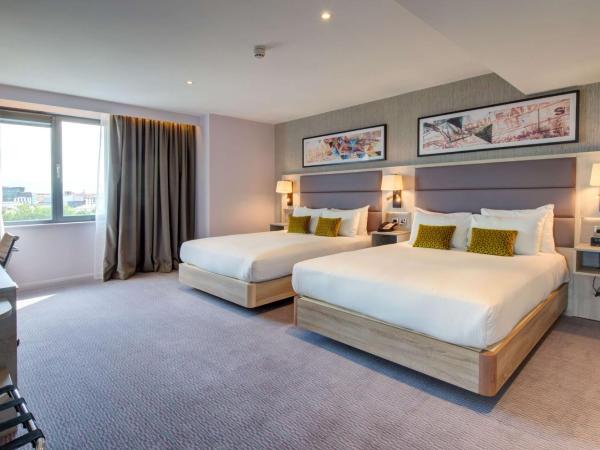 Hilton Garden Inn Dublin City Centre : photo 2 de la chambre chambre de luxe avec 2 lits queen-size - vue sur rivière