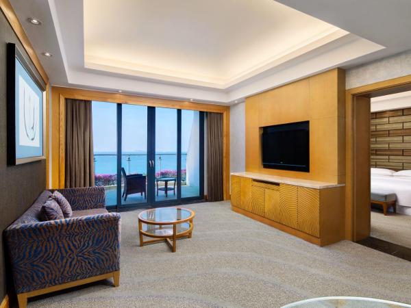Four Points by Sheraton Hainan, Sanya : photo 4 de la chambre grand ocean suite，1 king, ocean view, high floor, balcony