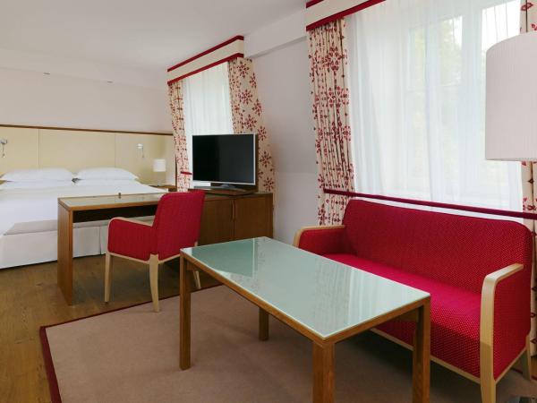 Sheraton Grand Salzburg : photo 8 de la chambre suite junior avec accès etage7