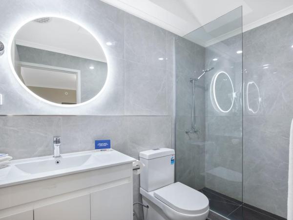 Comfort Inn North Brisbane : photo 7 de la chambre chambre lit king-size standard - non-fumeurs