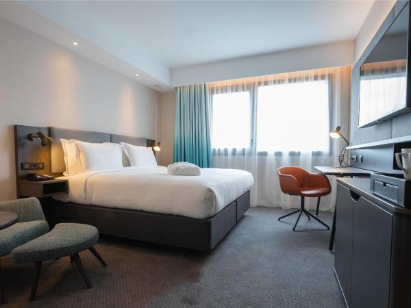 Holiday Inn Dijon Sud - Longvic, an IHG Hotel : photo 5 de la chambre chambre lit queen-size premium