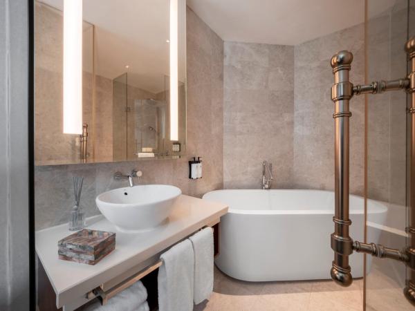 The Robertson House managed by The Ascott Limited : photo 4 de la chambre suite