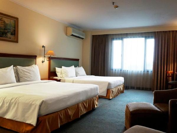 Mega Anggrek Hotel Jakarta Slipi : photo 2 de la chambre chambre familiale