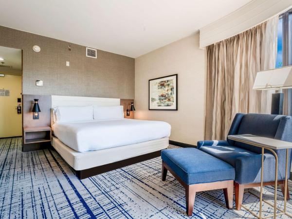 DoubleTree by Hilton South Charlotte Tyvola : photo 1 de la chambre chambre lit king-size