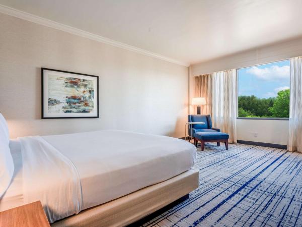 DoubleTree by Hilton South Charlotte Tyvola : photo 3 de la chambre chambre lit king-size