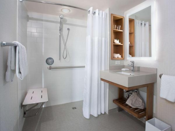 New York Hilton Midtown : photo 6 de la chambre hébergement urbain 2 lits doubles - adapté aux personnes malentendantes