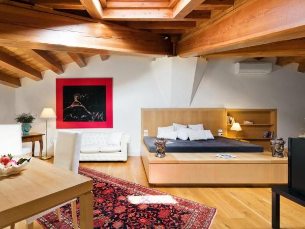 Palazzo Brunaccini Boutique Hotel : photo 3 de la chambre suite de luxe