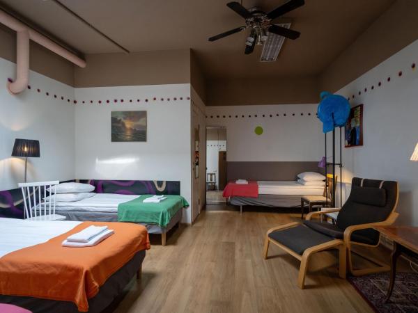 Reimersholme Hotel : photo 3 de la chambre chambre quadruple avec salle de bains privative