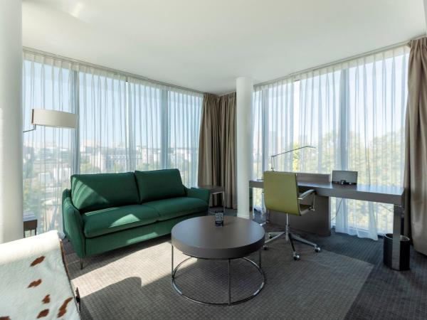 Pullman Paris Centre - Bercy : photo 7 de la chambre suite junior lit king-size - vue panoramique