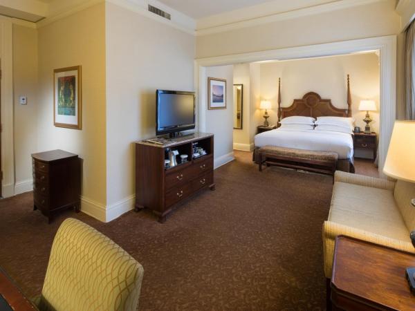 The Seelbach Hilton Louisville : photo 4 de la chambre suite junior lit king-size avec coin salon