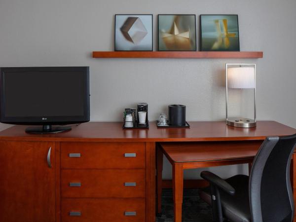 Courtyard Orlando International Drive/Convention Center : photo 2 de la chambre chambre avec 2 grands lits queen-size 
