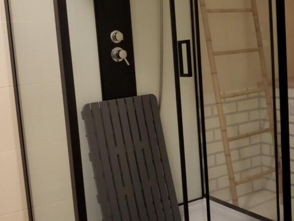Blue Bird House - BBH : photo 6 de la chambre suite familiale avec balcon