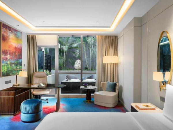 InterContinental Hotels Jakarta Pondok Indah, an IHG Hotel : photo 1 de la chambre chambre king classique avec balcon 