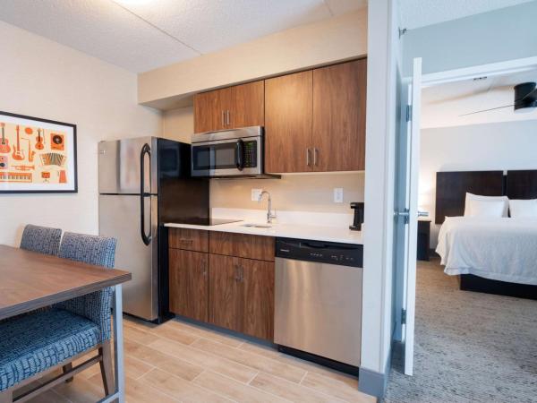 Hampton Inn & Suites Memphis East : photo 8 de la chambre suite 1 chambre lit king-size - non fumeurs 