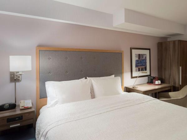 Hampton Inn Madison Square Garden : photo 2 de la chambre chambre lit king-size - non-fumeurs