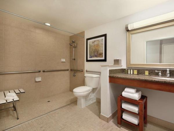 DoubleTree by Hilton Hotel Albuquerque : photo 3 de la chambre chambre double avec 2 lits doubles - adaptée aux personnes malentendantes 