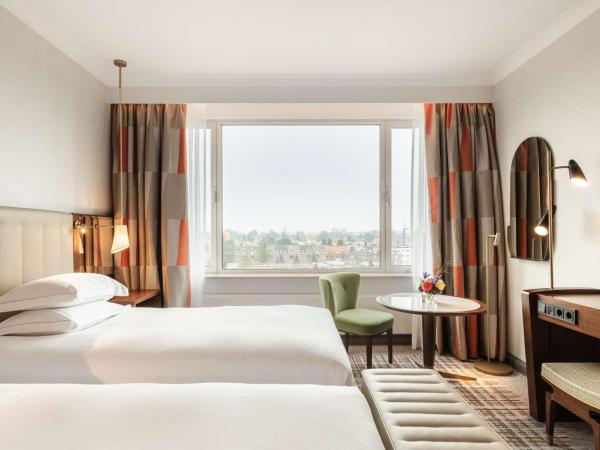 Hilton Amsterdam : photo 1 de la chambre chambre lits jumeaux supérieure